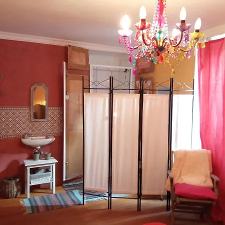 La Rose Habitación en casa particular *